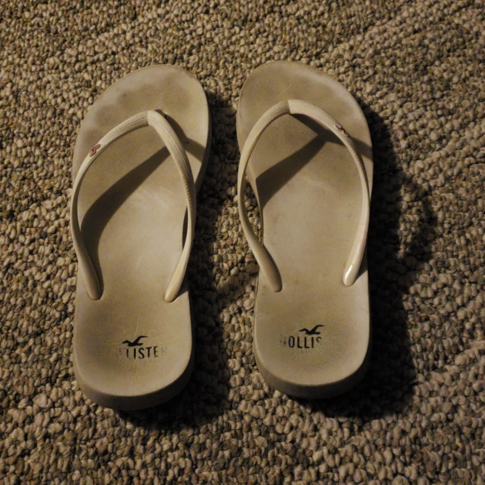 Hollister Flip Flops